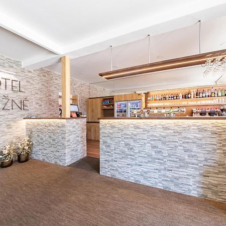 Hotel Snezne Eksteriør bilde