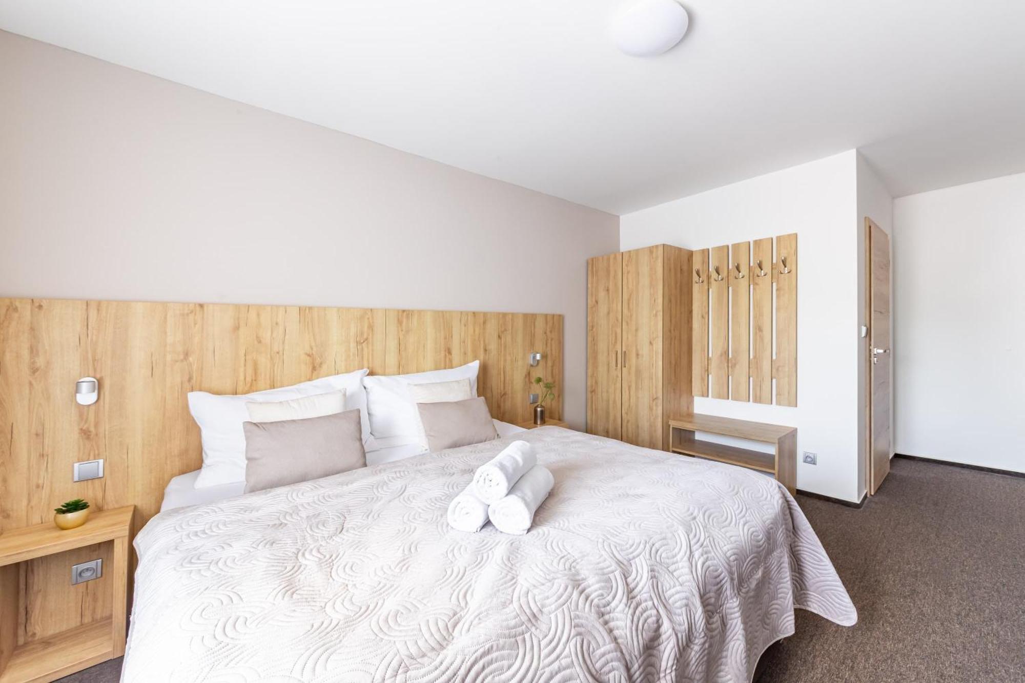 Hotel Snezne Eksteriør bilde