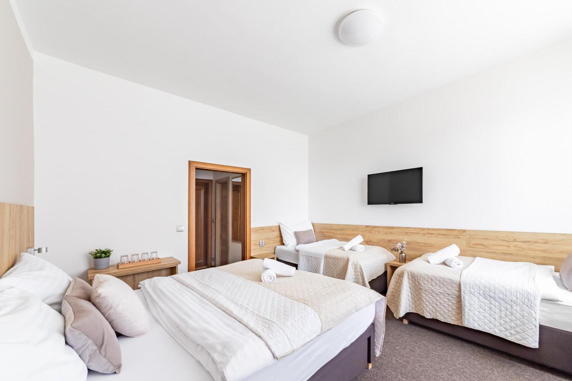 Hotel Snezne Eksteriør bilde