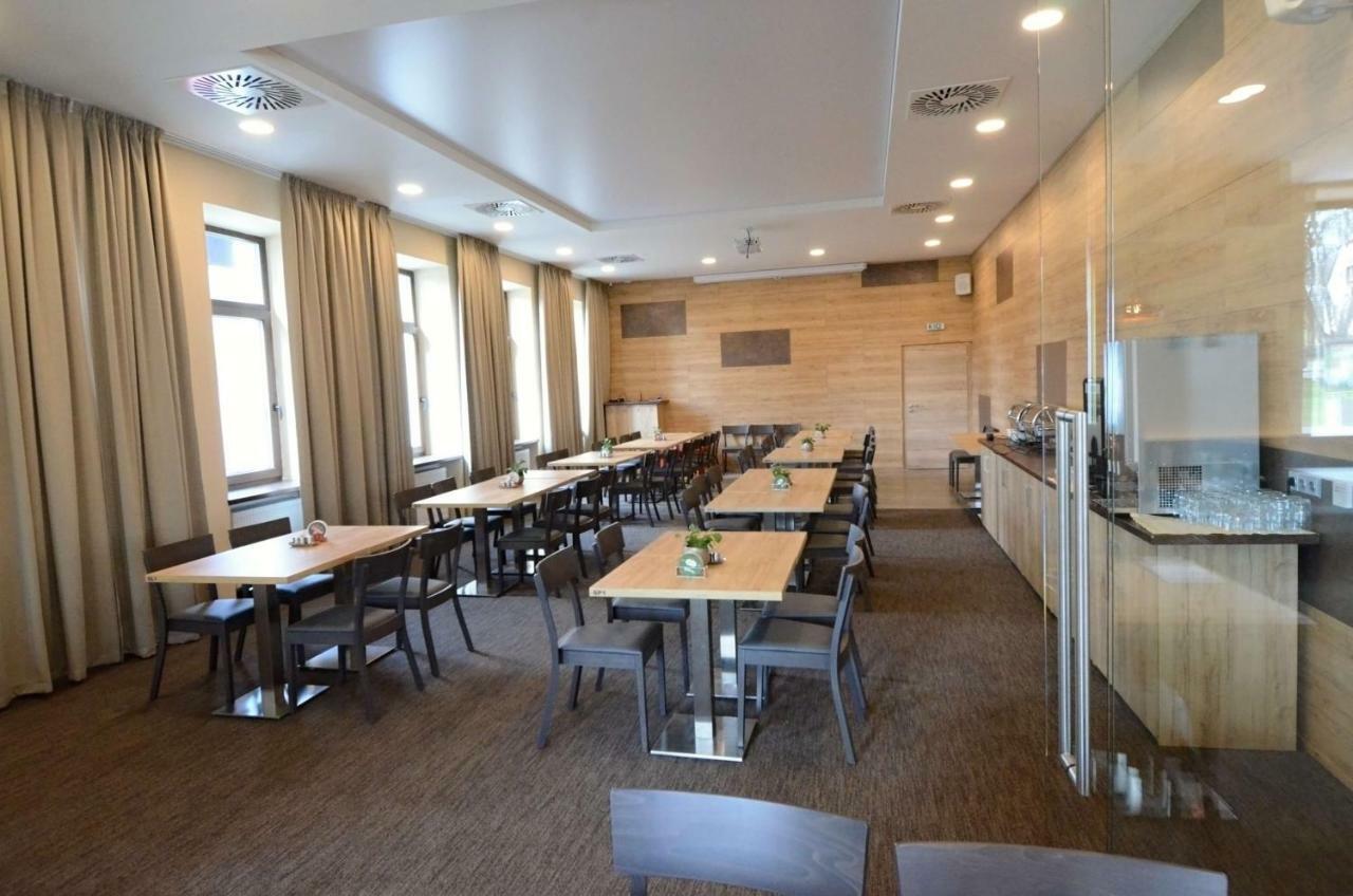 Hotel Snezne Eksteriør bilde
